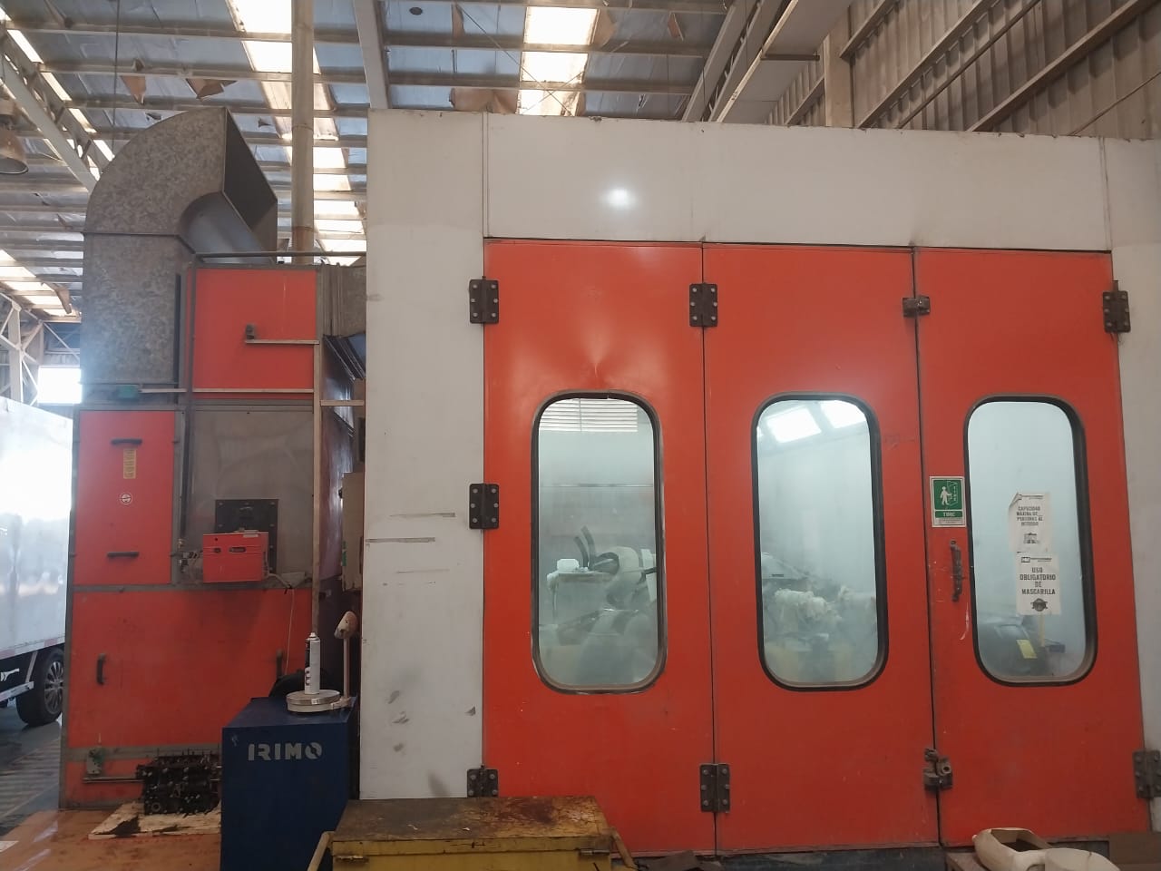 Cabina de Pintura Automotriz Usada en Chile | Termomeccanica con Quemador a Gas